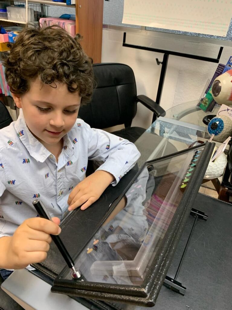 Descubre el potencial visual de tu hijo: Terapia Visual para Niños